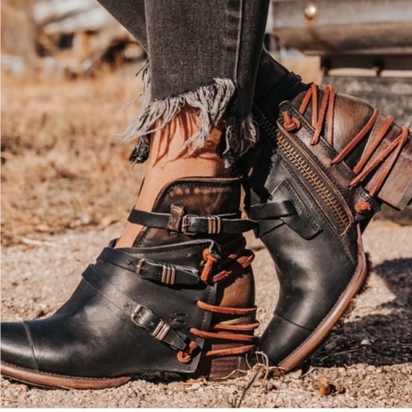 Freebird Black and Brown Ankle Boots - Picture 9 of 9